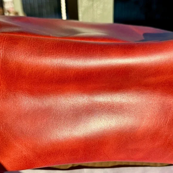 Butterfly Crossbody by Portland Leather Goods (pictured outside) - Picture 5 of 6